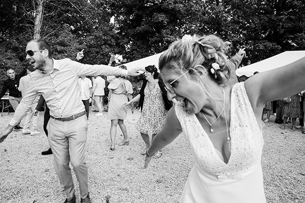 Photographe-Dijon-beaune-dole-mariage-Bourgogne-Cote-d-Or-mariee-danse